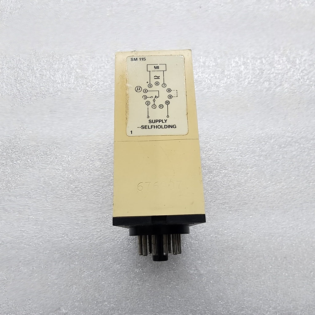 CARLO GAVAZZI SM 115 724 CURRENT LEVEL RELAY 24V