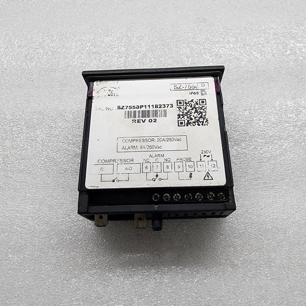 SUB-ZERO SZ-7558-P TEMPERATURE CONTROLLER 230V