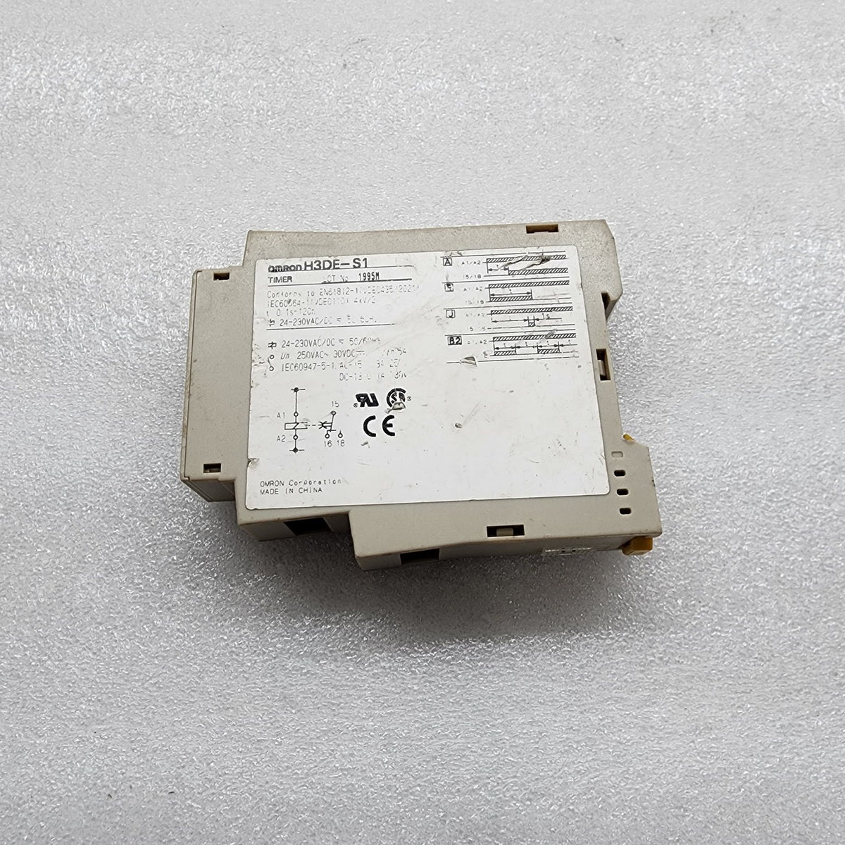 OMRON H3DE-S1 MULTIFUNCTION TIMER RELAY 24-230VAC/DC