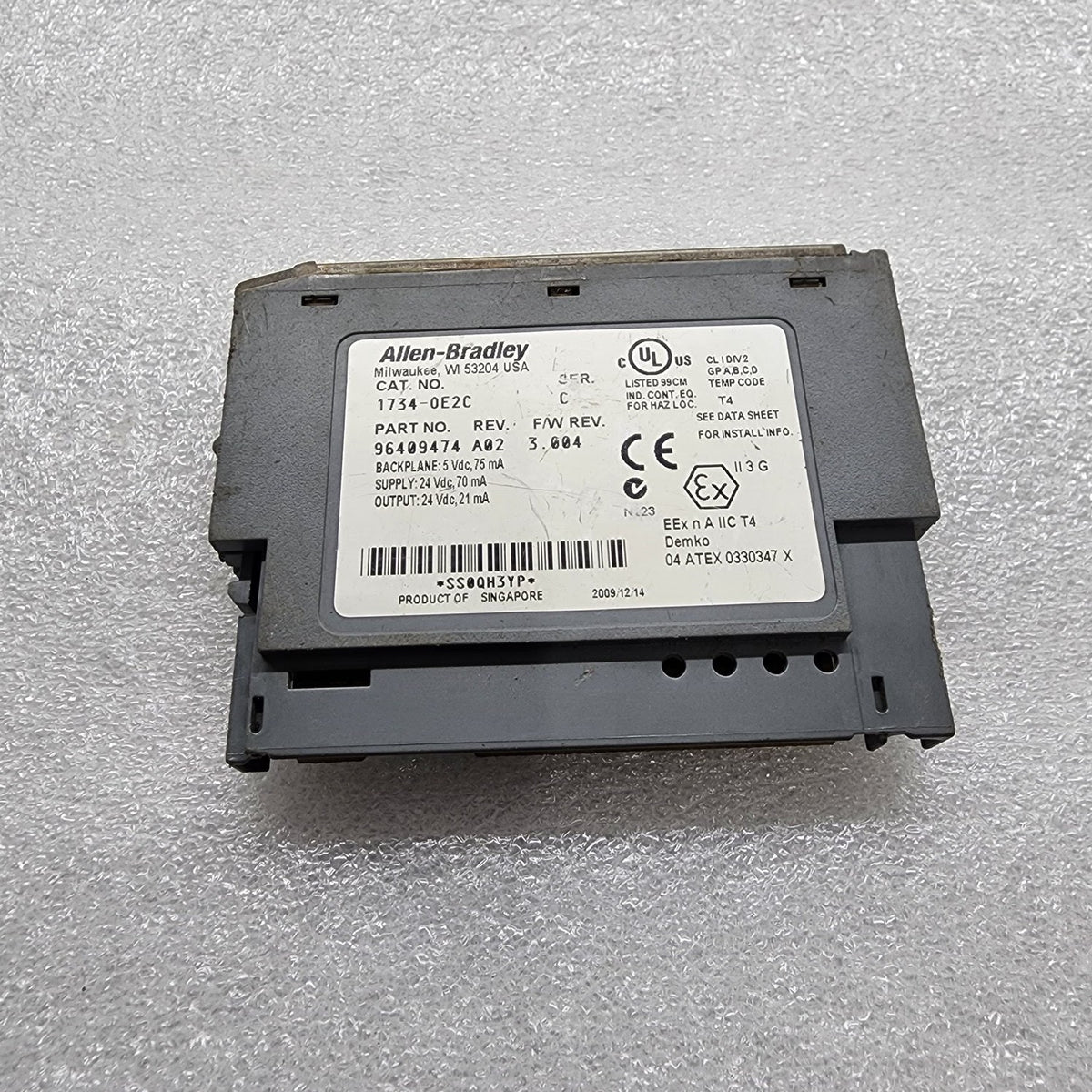 ALLEN BRADLEY 1734-OE2C ANALOG CURRENT OUTPUT MODULE
