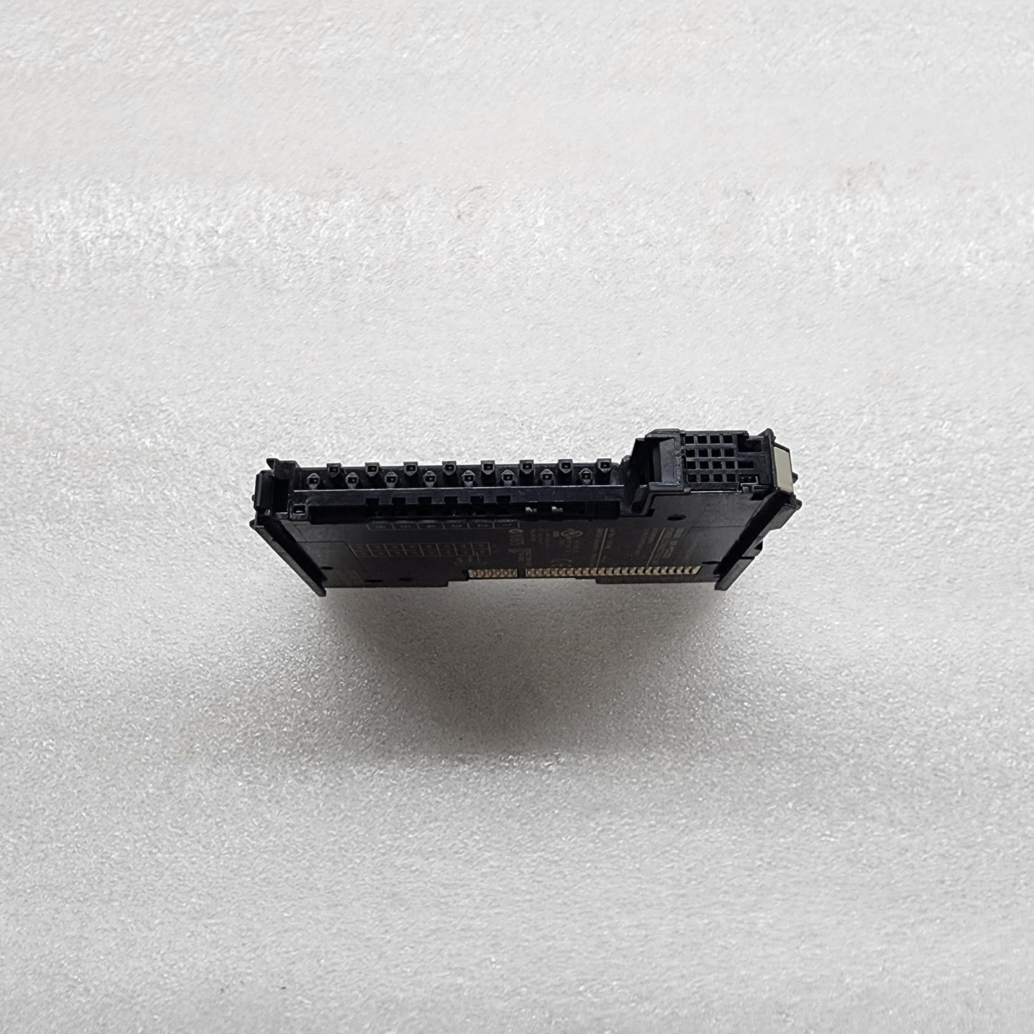 OMRON NX-PC0020 POWER CONNECTION UNIT
