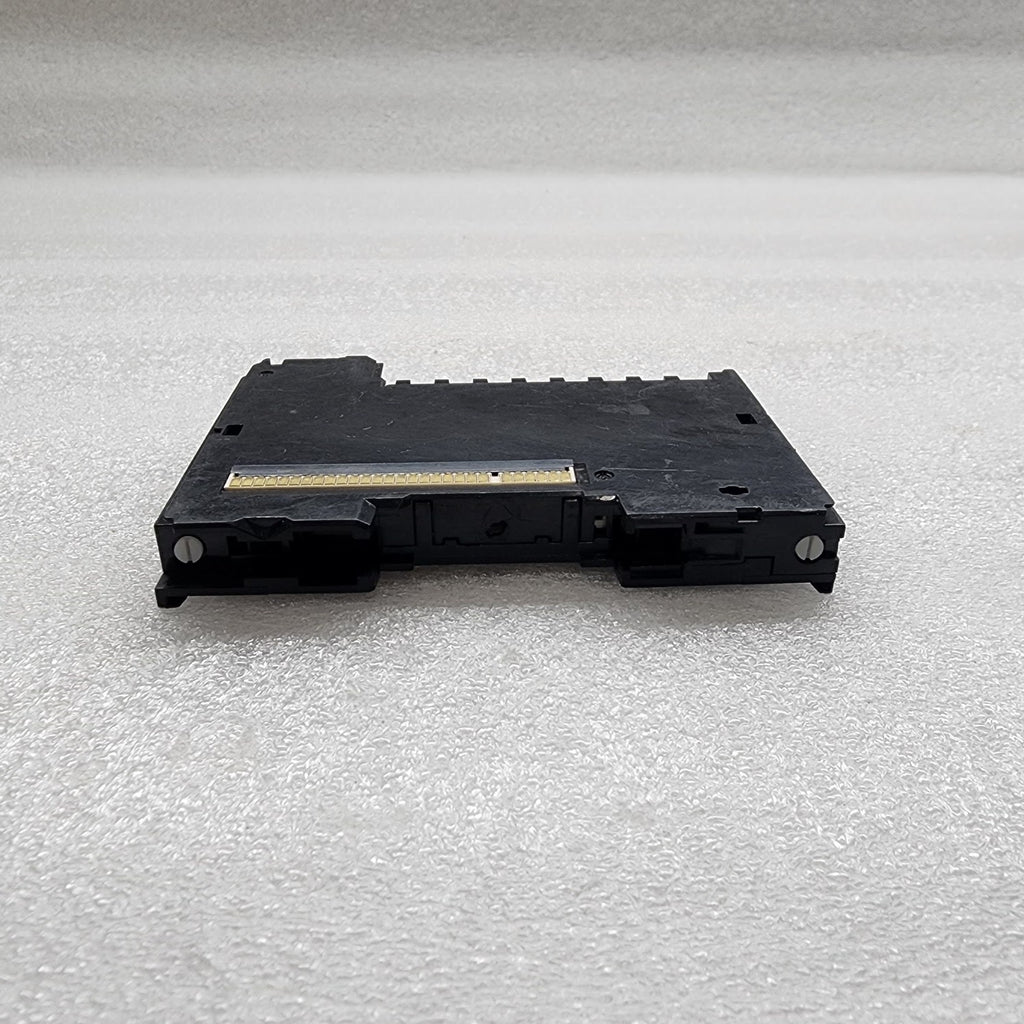 OMRON NX-PC0020 POWER CONNECTION UNIT
