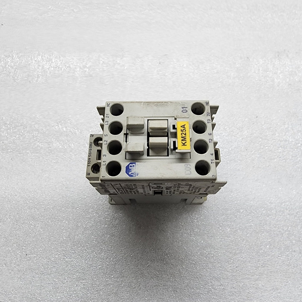 ALLEN BRADLEY CAT 100-C09-01 CONTACTOR COIL VOLTAGE 110V