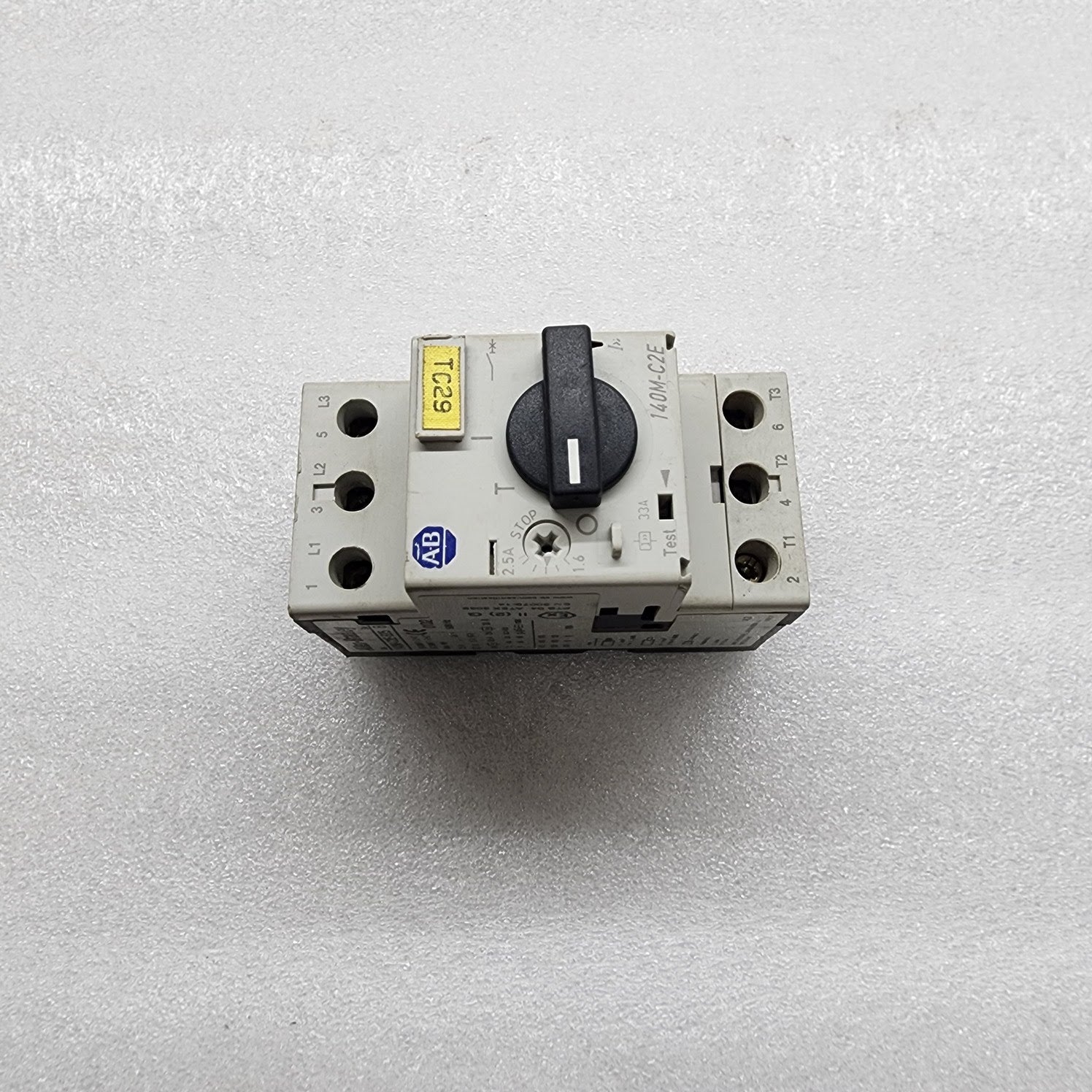 ALLEN BRADLEY CAT 140M-C2W-B25 MANUAL MOTOR STARTER 1.6-2.5A