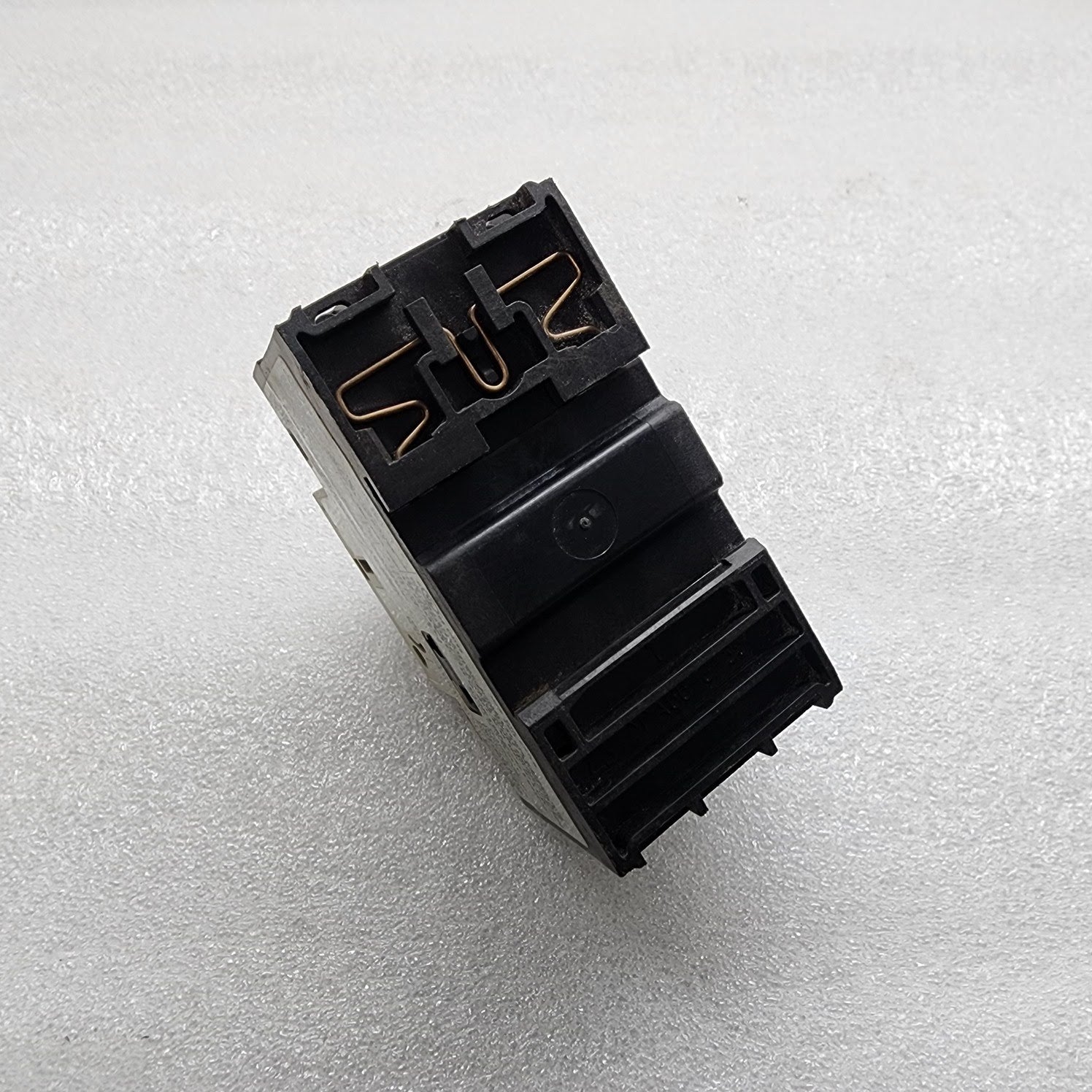 ALLEN BRADLEY CAT 140M-C2W-B25 MANUAL MOTOR STARTER 1.6-2.5A