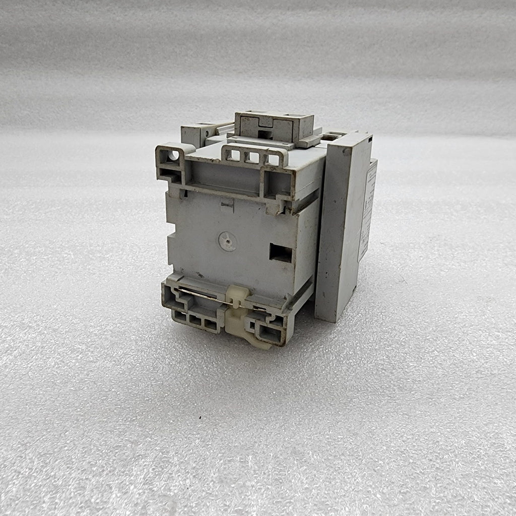 SPRECHER + SCHUH CA7-43-00 MAGNETIC CONTACTOR 85A COIL VOLTAGE 220V