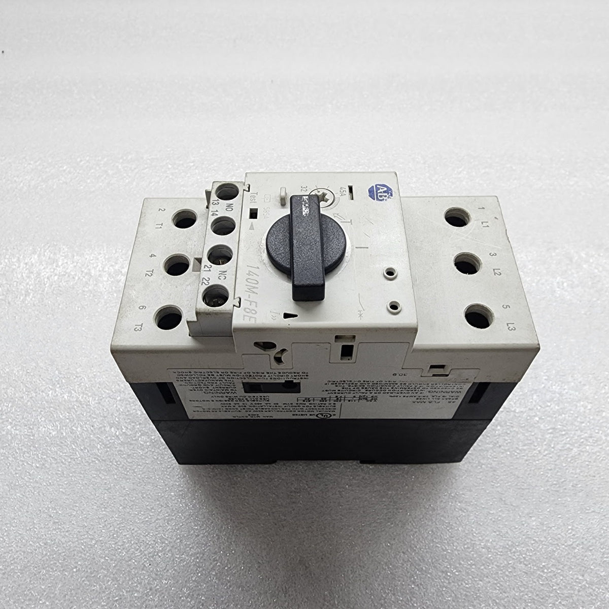 ALLEN BRADLEY CAT 140M-F8E-C45 STARTER CONTACTOR 190S-GND3-FC45C SERIES A