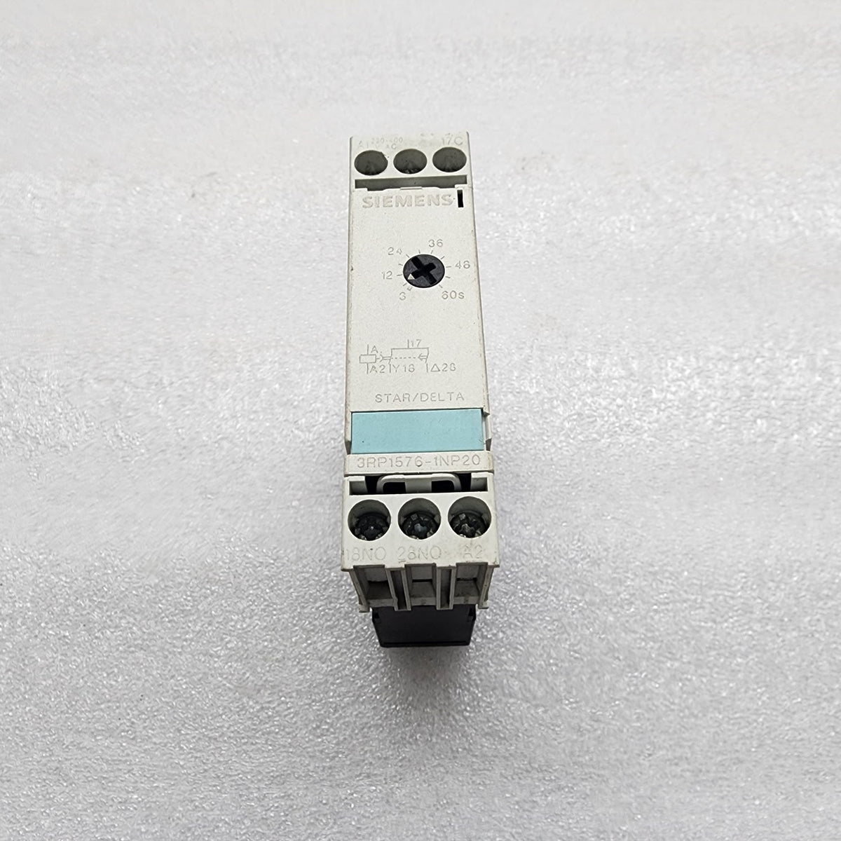 SIEMENS 3RP1576-1NP20 STAR DELTA TIMER 230-400V