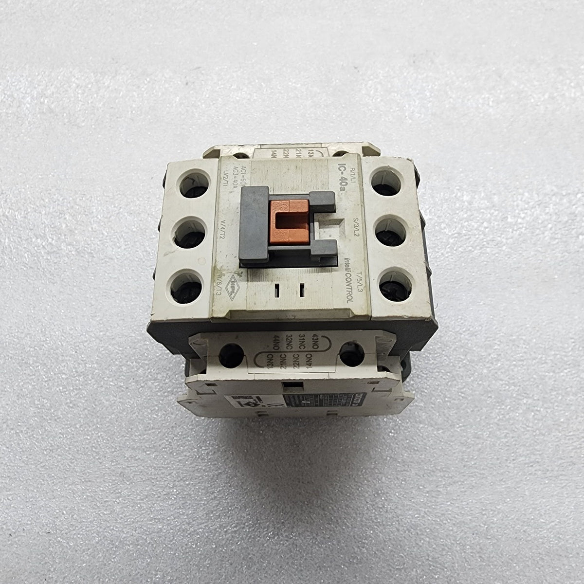 HPL INTELLI CONTROL IC-40A MAGNETIC CONTACTOR 40A COIL VOLTAGE 240V