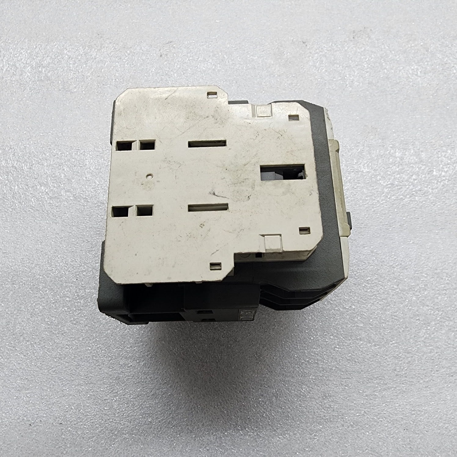 HPL INTELLI CONTROL IC-40A MAGNETIC CONTACTOR 40A COIL VOLTAGE 240V