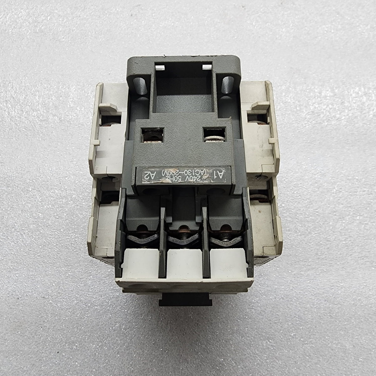 HPL INTELLI CONTROL IC-40A MAGNETIC CONTACTOR 40A COIL VOLTAGE 240V