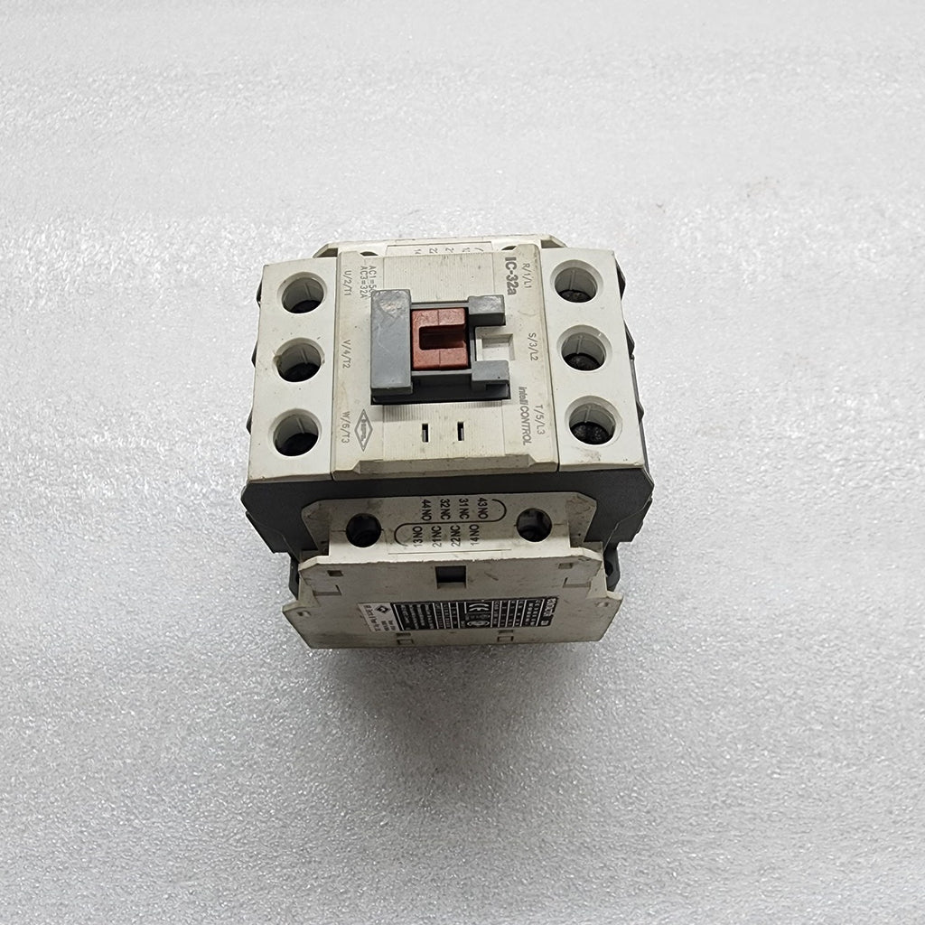 INTELLI CONTROL IC-32A MAGNETIC CONTACTOR 50A COIL VOLTAGE 240V