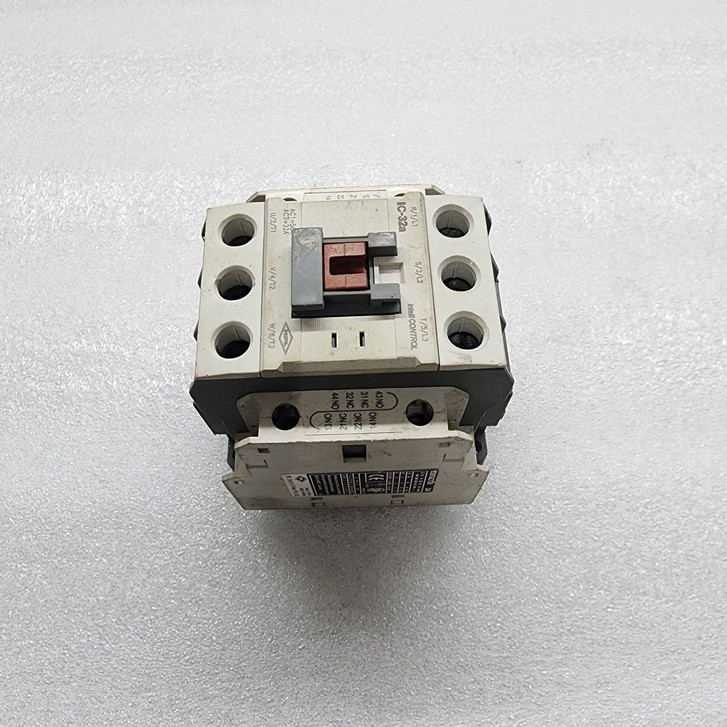 INTELLI CONTROL IC-32A MAGNETIC CONTACTOR 50A COIL VOLTAGE 240V