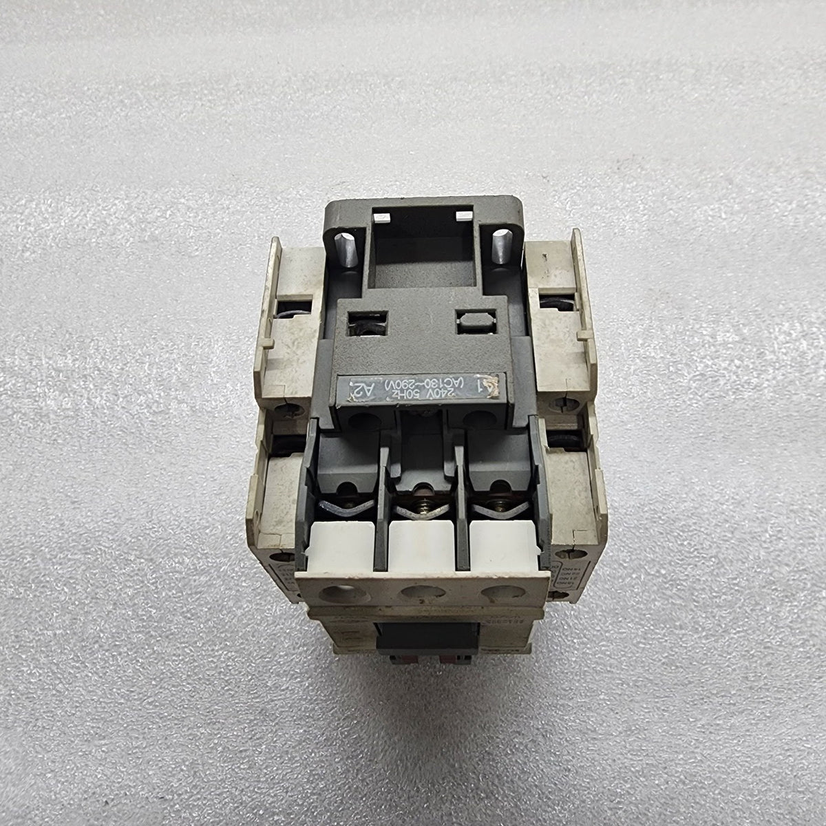 INTELLI CONTROL IC-32A MAGNETIC CONTACTOR 50A COIL VOLTAGE 240V