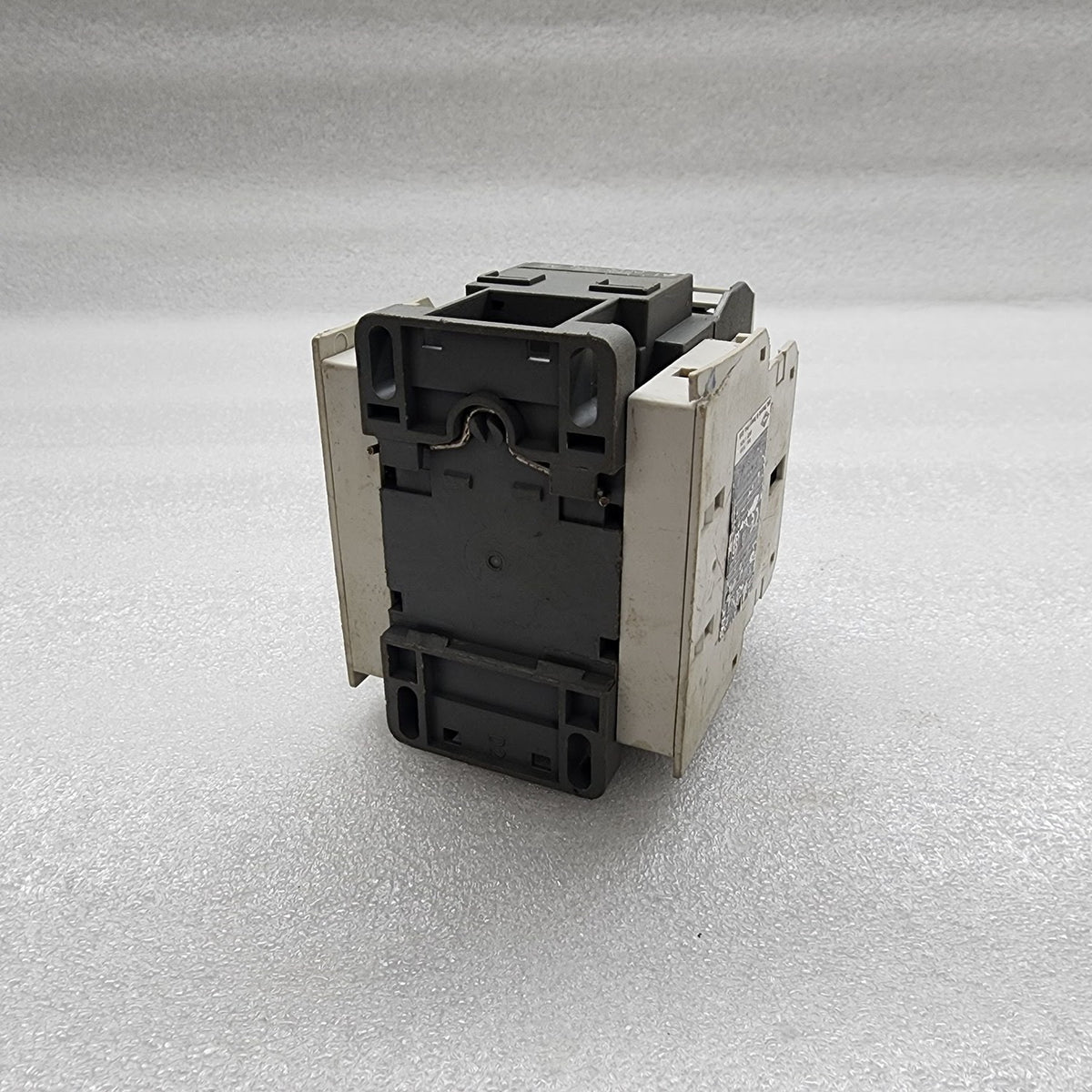 INTELLI CONTROL IC-32A MAGNETIC CONTACTOR 50A COIL VOLTAGE 240V