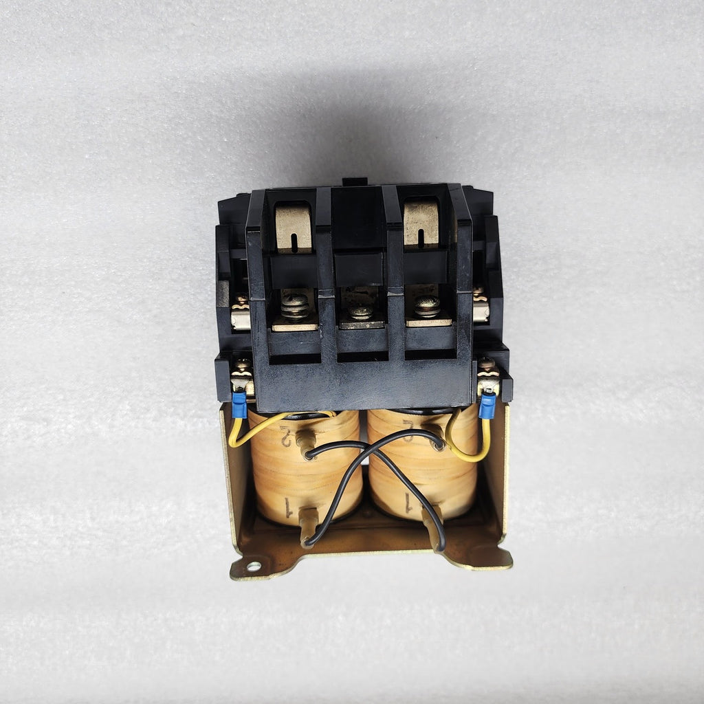 MITSUBISHI BD-A65 3-POLE MAGNETIC CONTACTOR 80A COIL VOLTAGE 24V