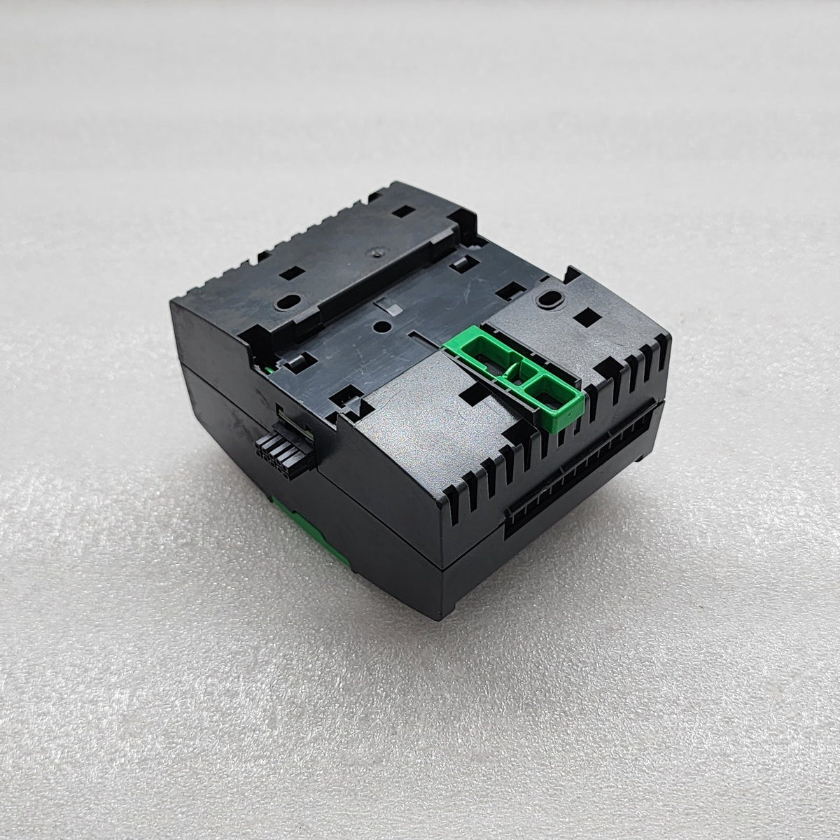 AO-8 I/O MODULE SXWAO8XXX10001