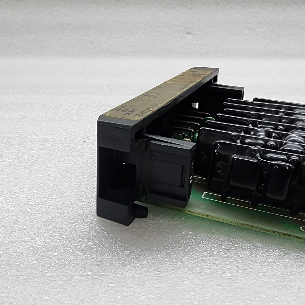 PLC DIRECT D3-08TA-2 DISCRETE OUTPUT MODULE