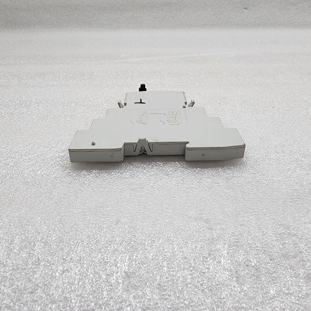 ABB S800-AUX/ALT AUXILIARY CONTACT ALARM SWITCH 690V AC 6A FOR S800 MCB