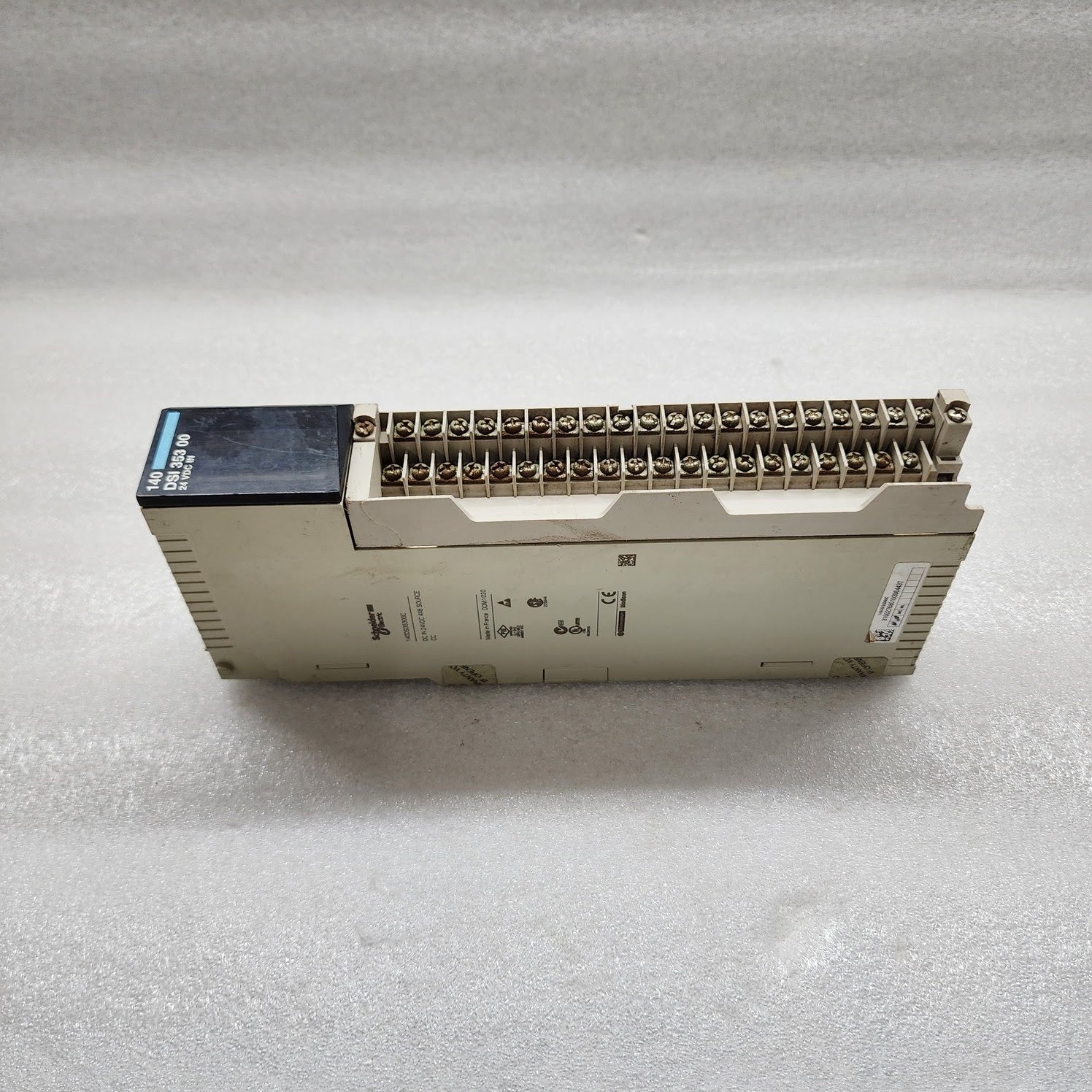 140DSI35300 DISCRETE INPUT MODULE