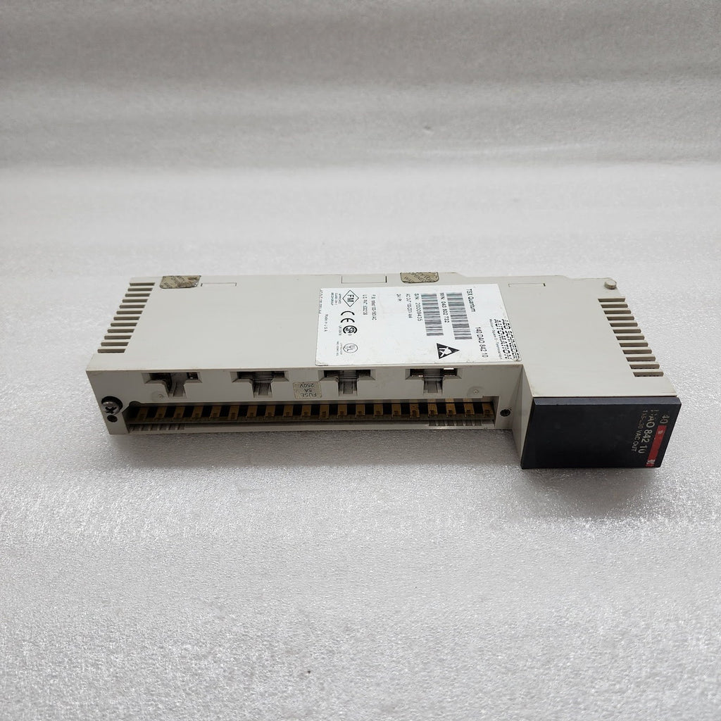 140DAO84210 DISCRETE OUTPUT MODULE