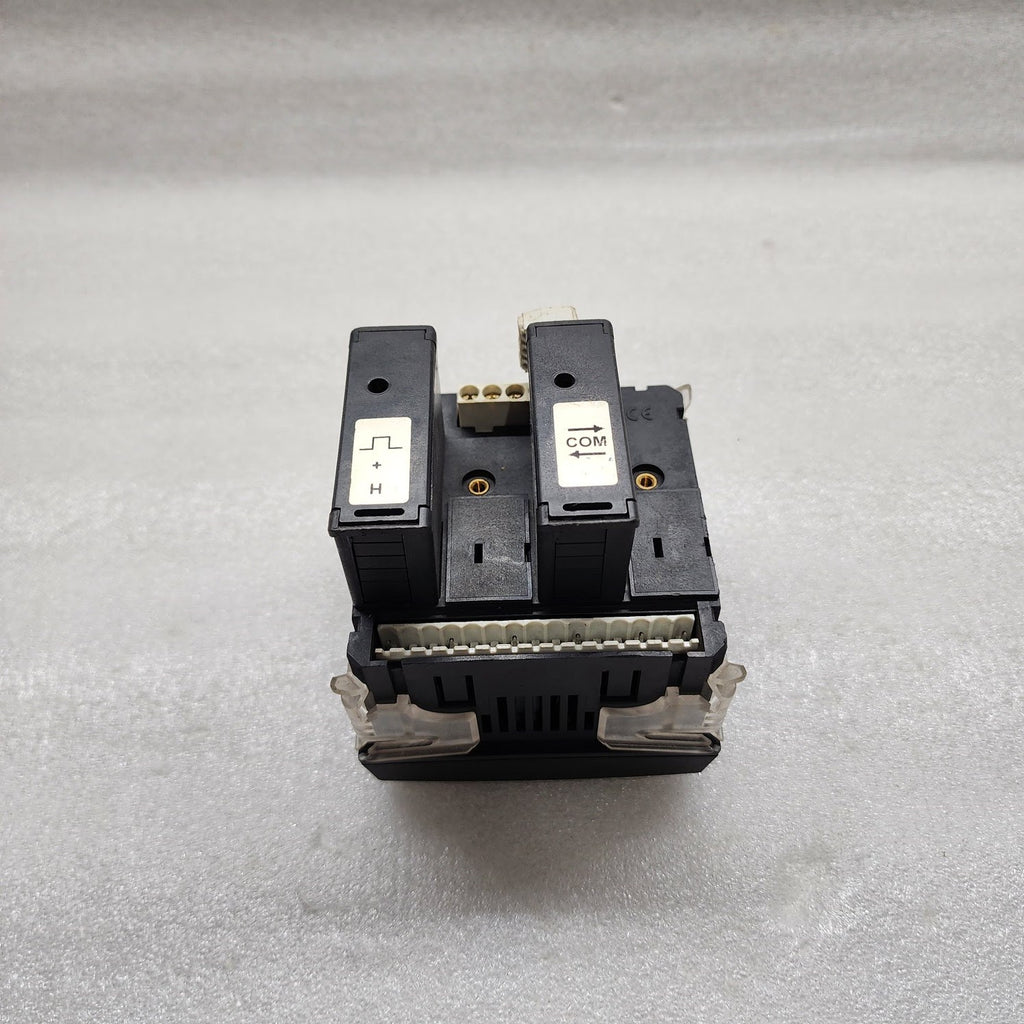 SOCOMEC DIRIS AP MULTIFUNCTION METER 48250000 110-400VAC/120-350VDC