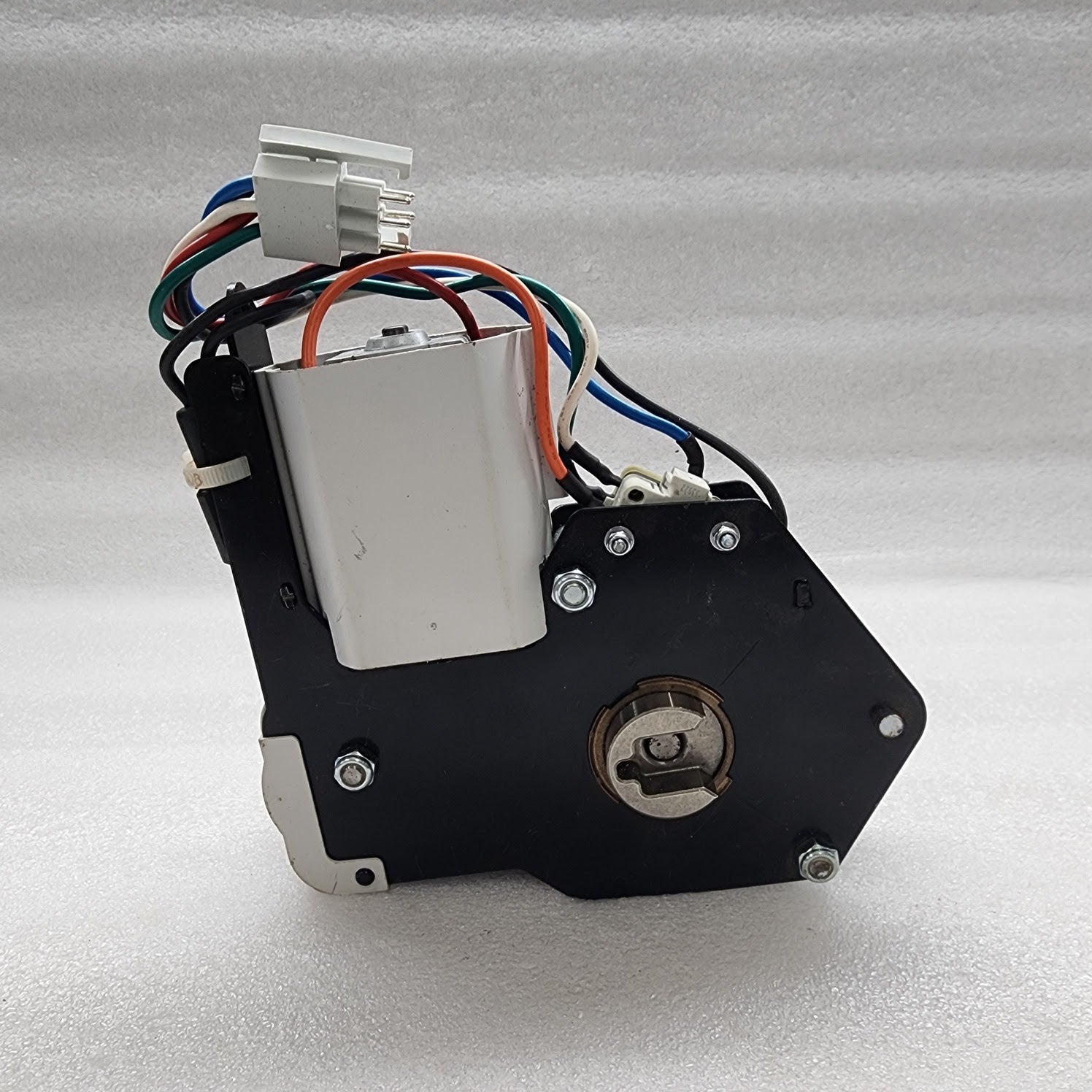 ABB M E2.2...E6.2 GEARED MOTOR DEVICE 1SDA073725R1 220/250V AC-DC