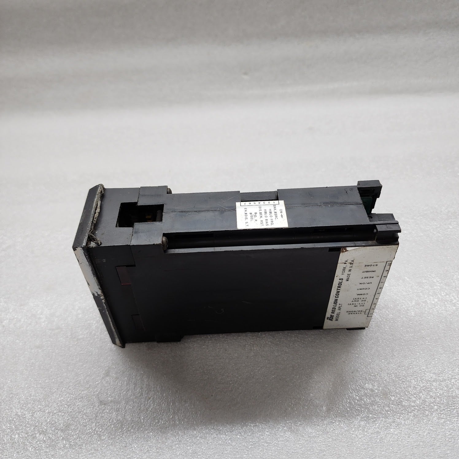 RED LION CONTROLS APLT DIGITAL COUNTER 115VAC