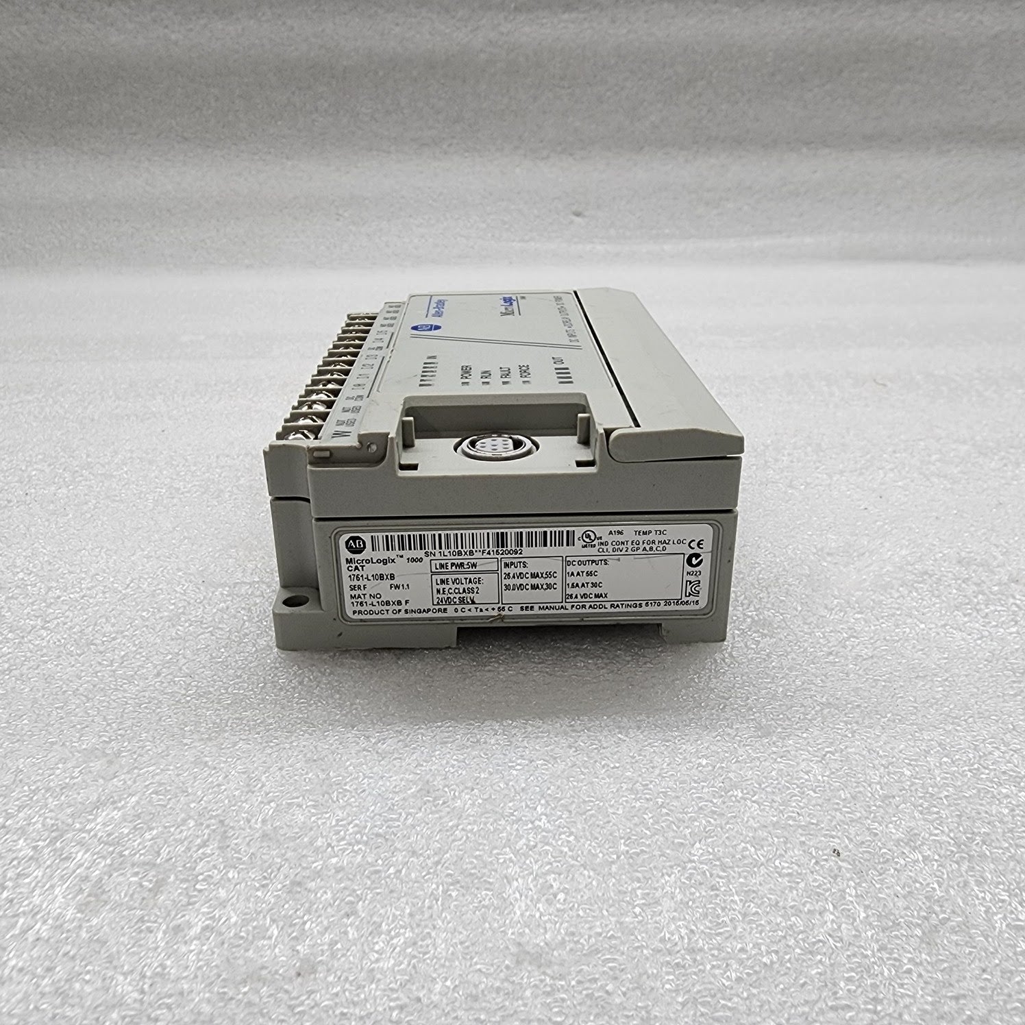 ALLEN BRADLEY CAT 1761-L10BXB SER F MICROLOGIX 1000