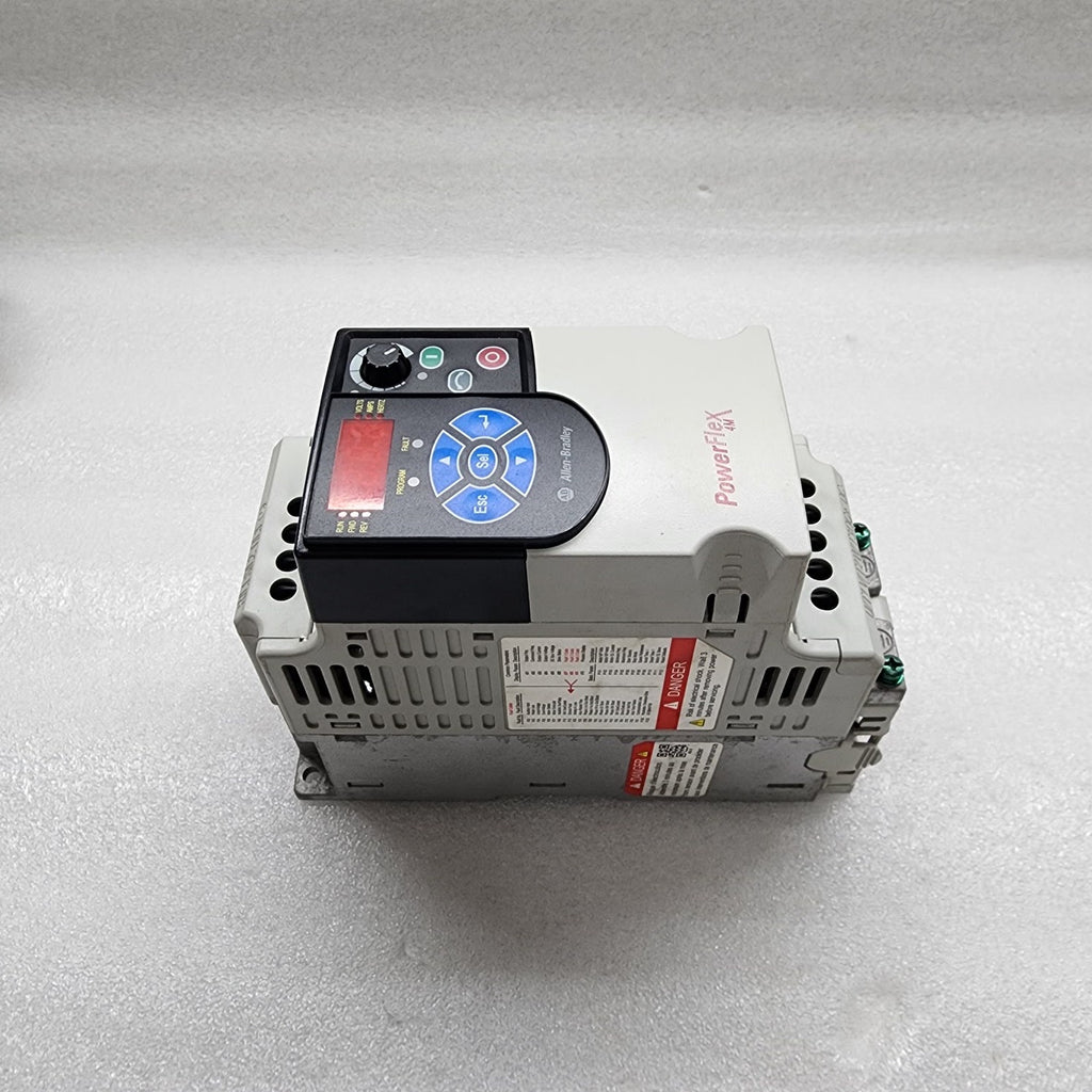 ALLEN BRADLEY CAT 22F-A2P5N103 SER A INVERTER DRIVE 1 PHASE 0.4KW 240V