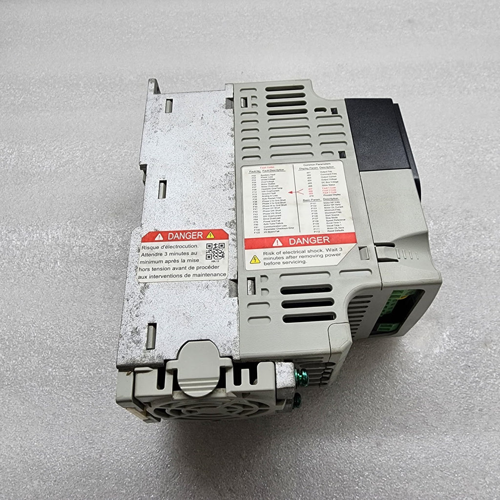 ALLEN BRADLEY CAT 22F-A2P5N103 SER A INVERTER DRIVE 1 PHASE 0.4KW 240V