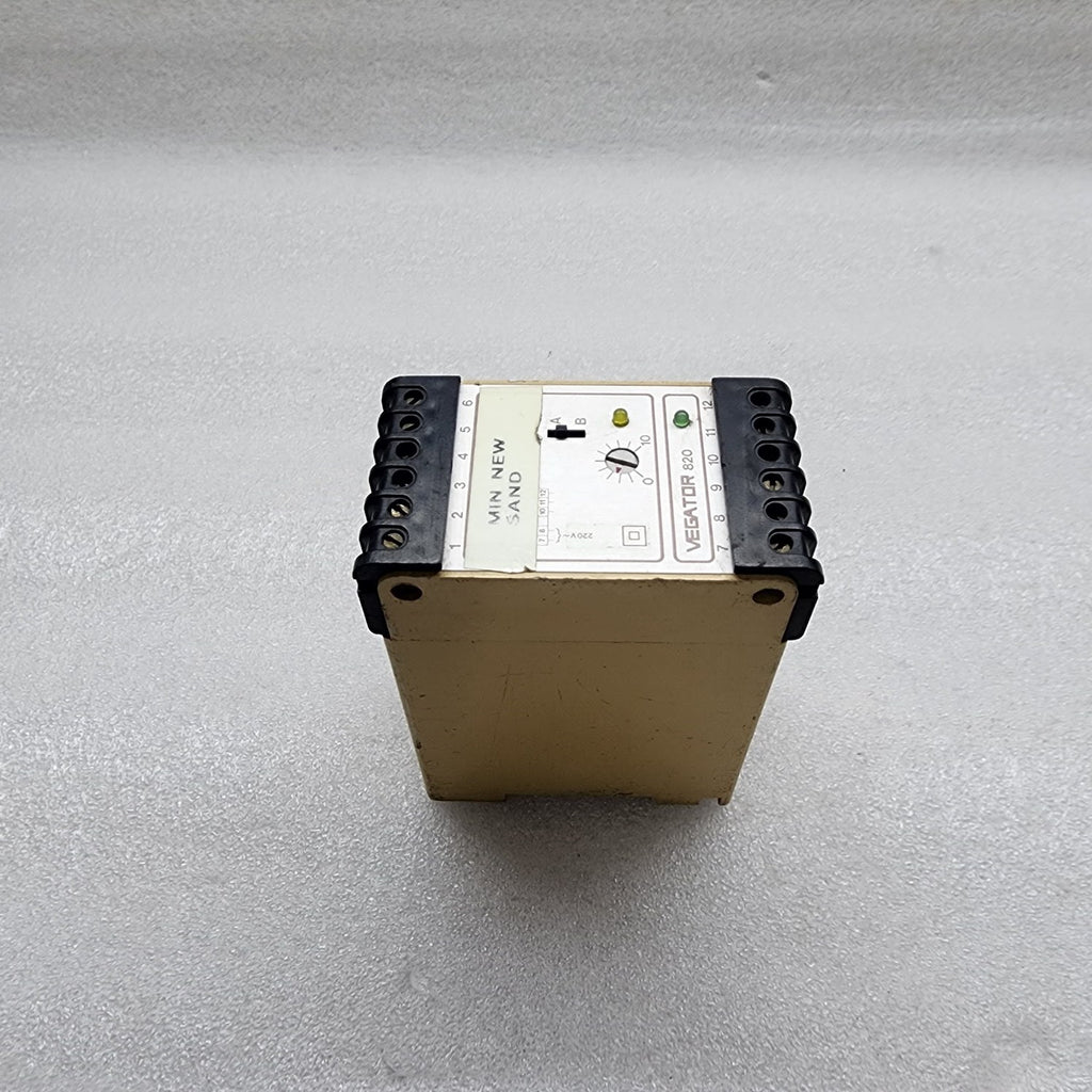 VEGATOR 820 LEVEL SWITCHGEAR