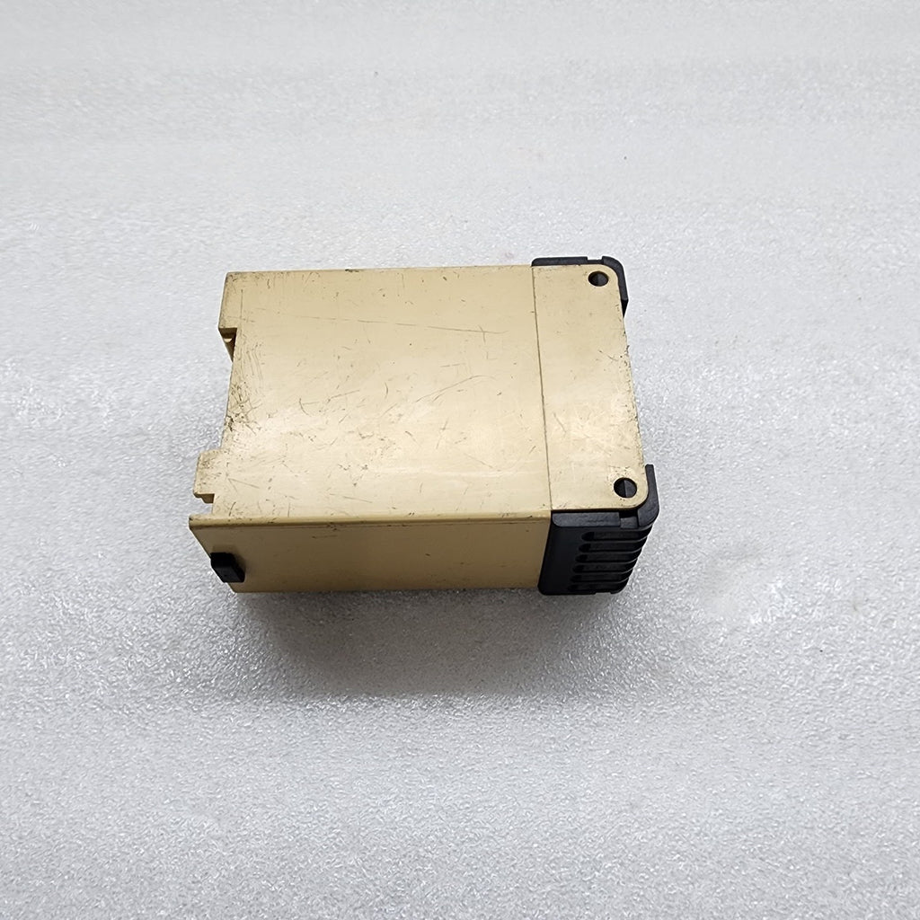 VEGATOR 820 LEVEL SWITCHGEAR