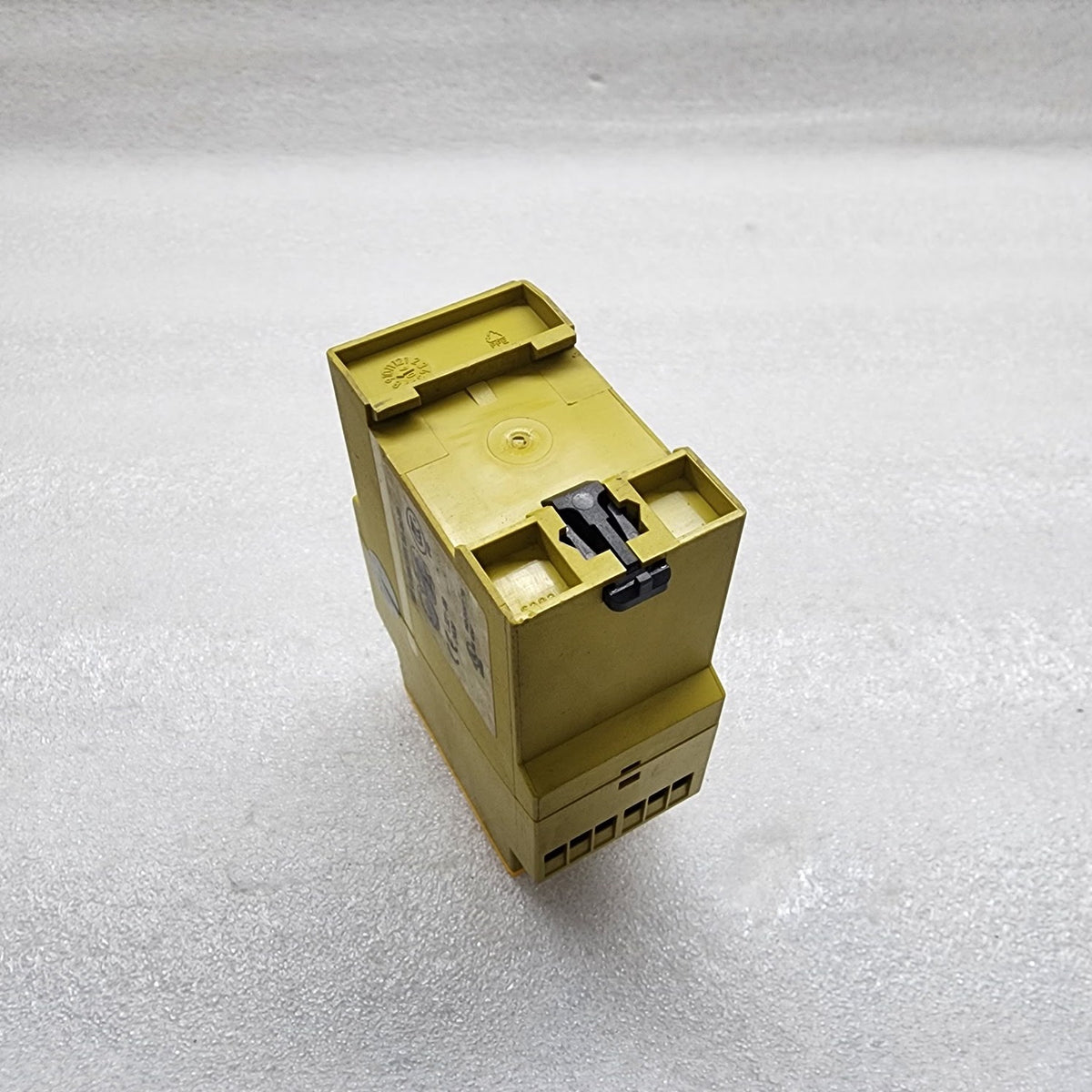 PILZ PNOZ X3 SAFETY RELAY 774310 24VAC/VDC