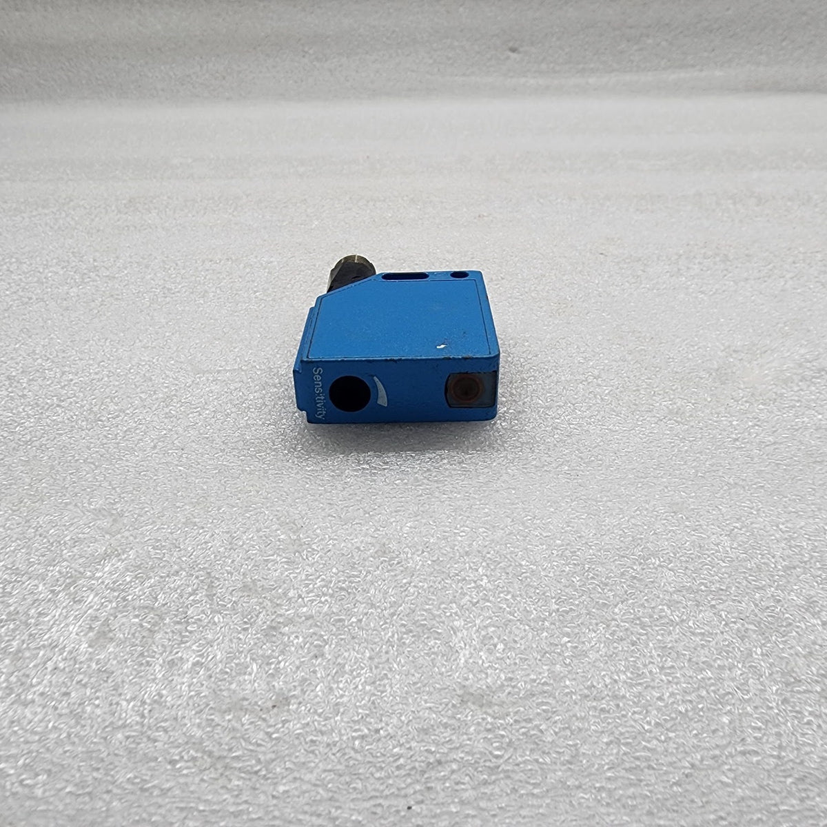 SICK WE12L-2P430 PHOTO SENSOR 2021726 10-30VDC