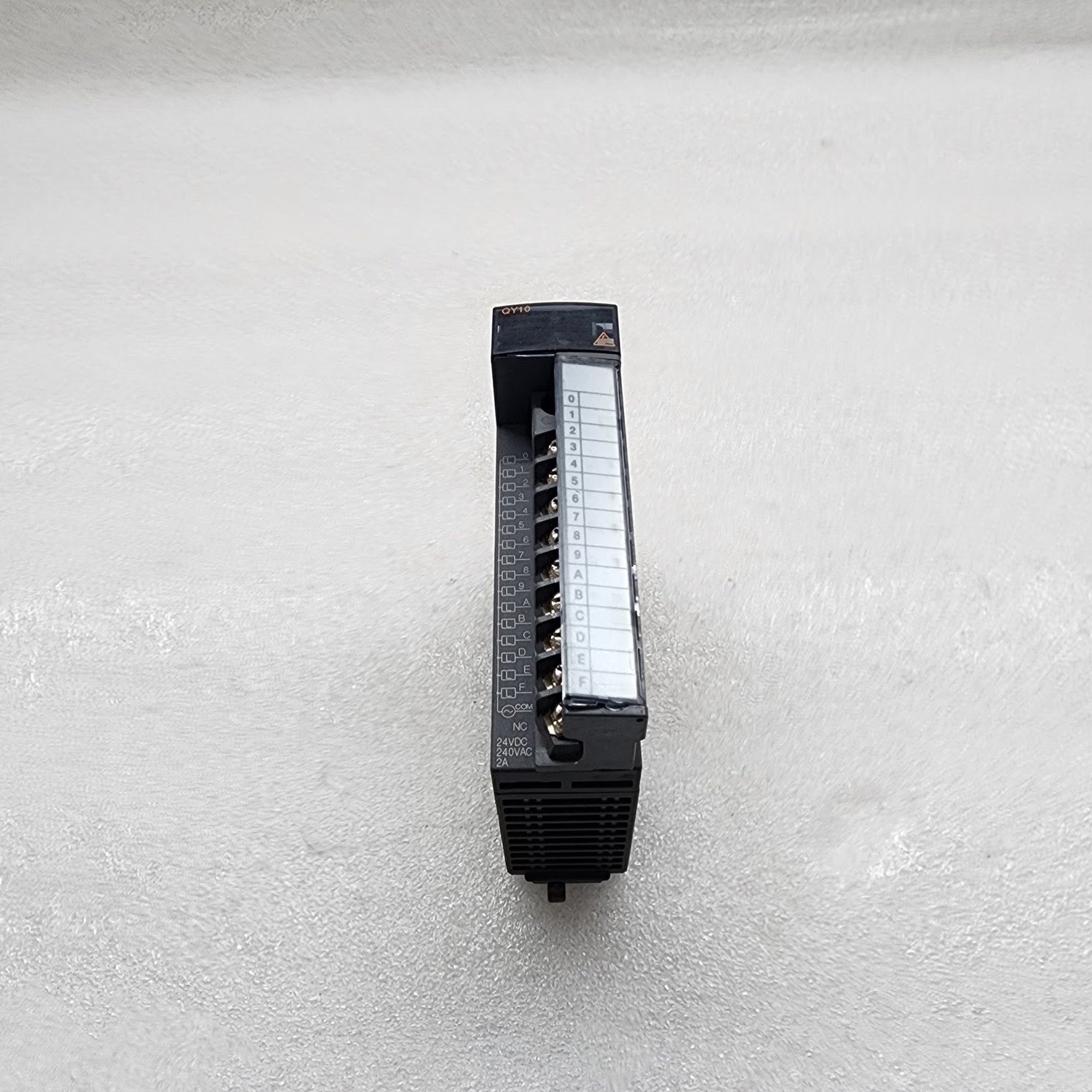 MITSUBISHI QY10 OUTPUT UNIT
