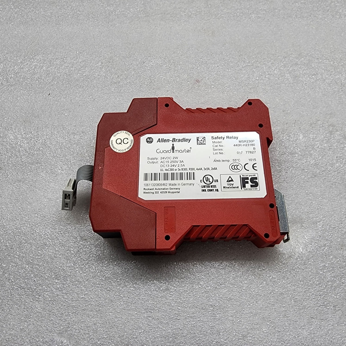 ALLEN BRADLEY CAT 440R-H23180 SAFETY RELAY GUARD MASTER MSR230P 24VDC