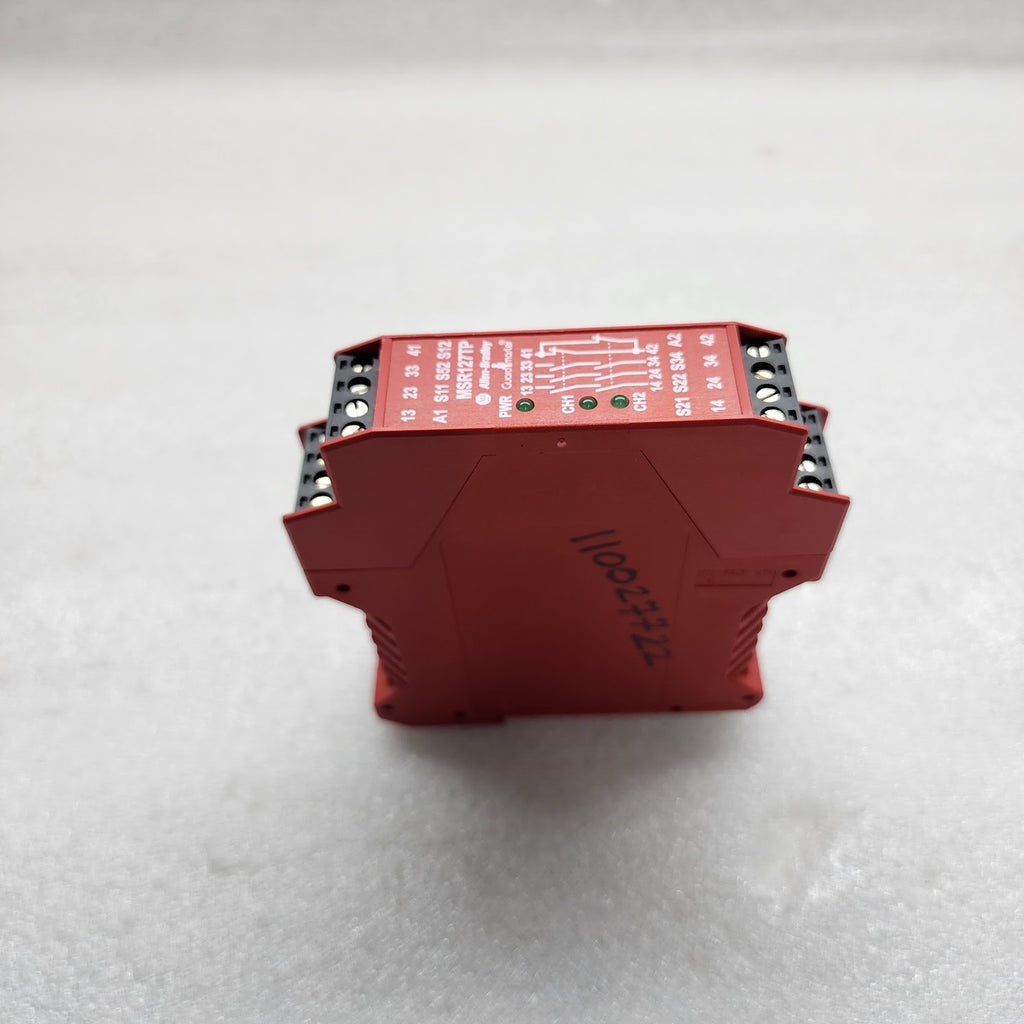 ALLEN BRADLEY CAT 440R-N23132 GUARD MASTER MSR127TP SAFETY RELAY