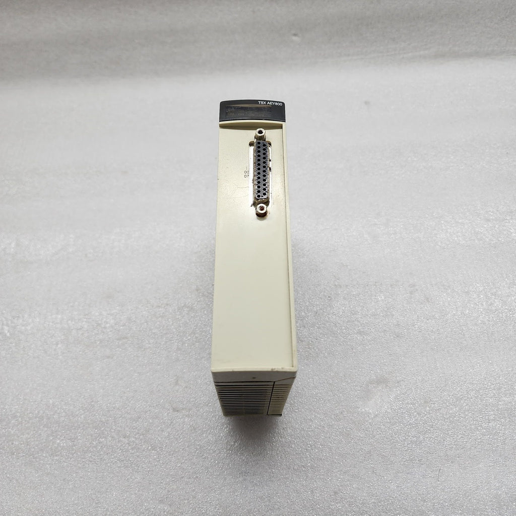 TSXAEY800 8 HIGH LEVEL ANALOG INPUT MODULE
