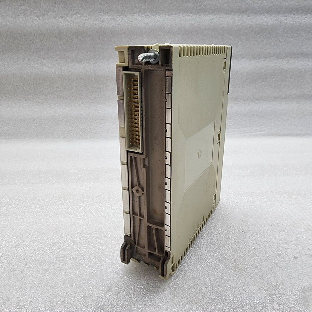 TSXDEY64D2K 64I 24VDC 8INK CONN