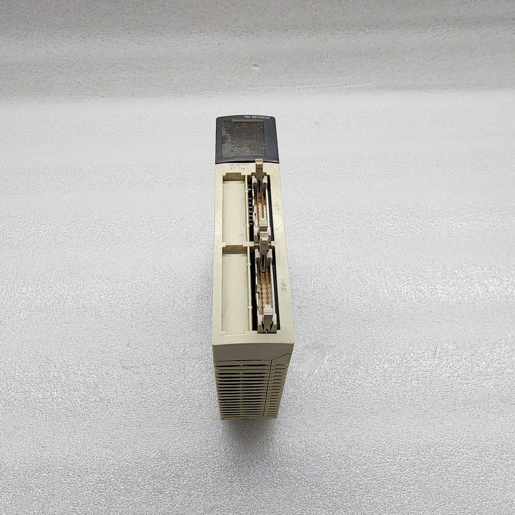 TSXDEY32D2K 32I 24VDC 8INK CONN