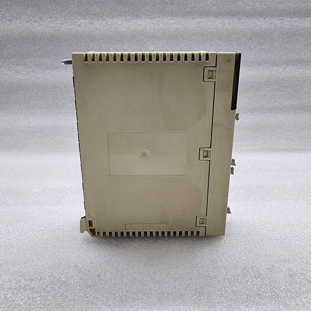 TSXDEY32D2K 32I 24VDC 8INK CONN