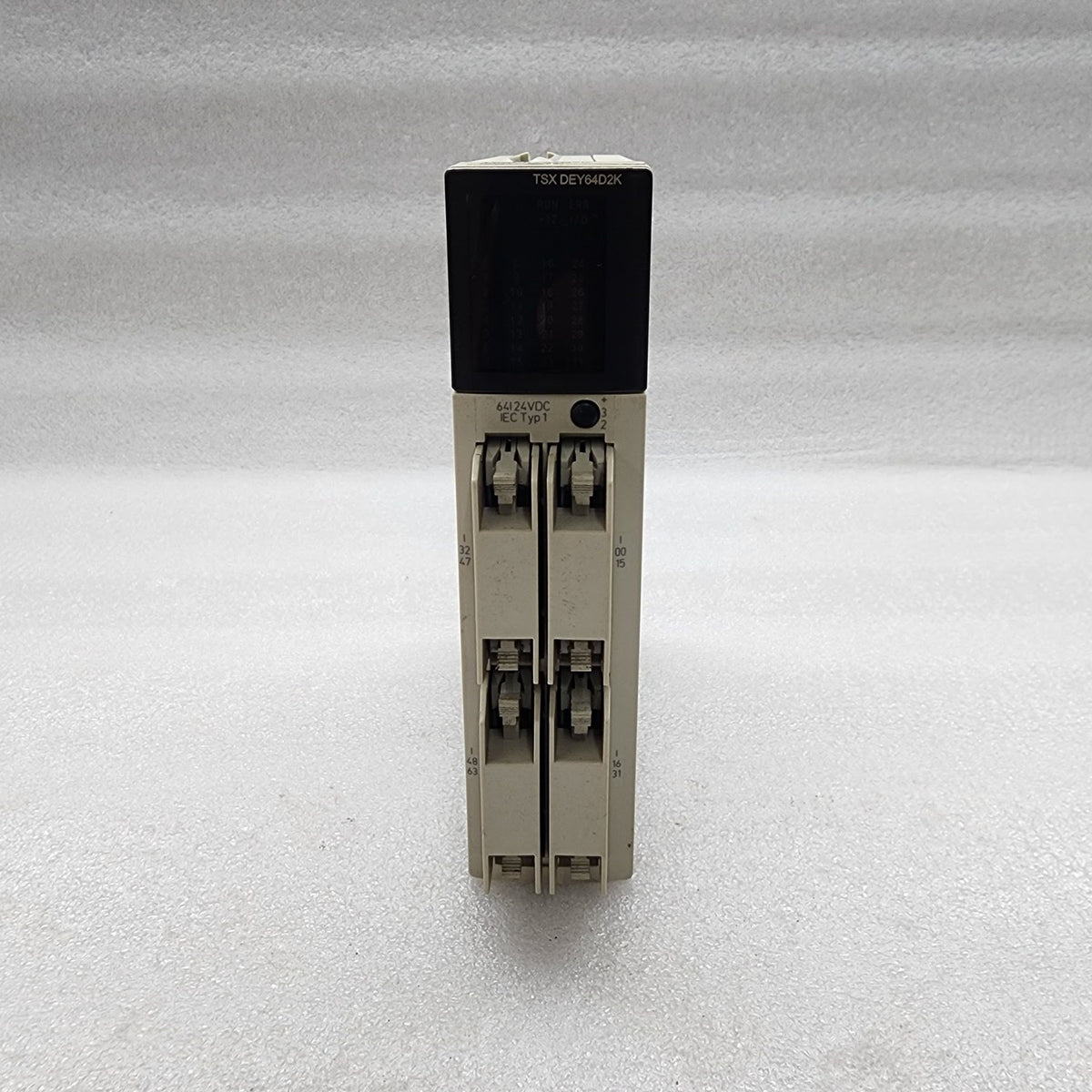 TSXDEY64D2K 64I 24VDC 8INK CONNE
