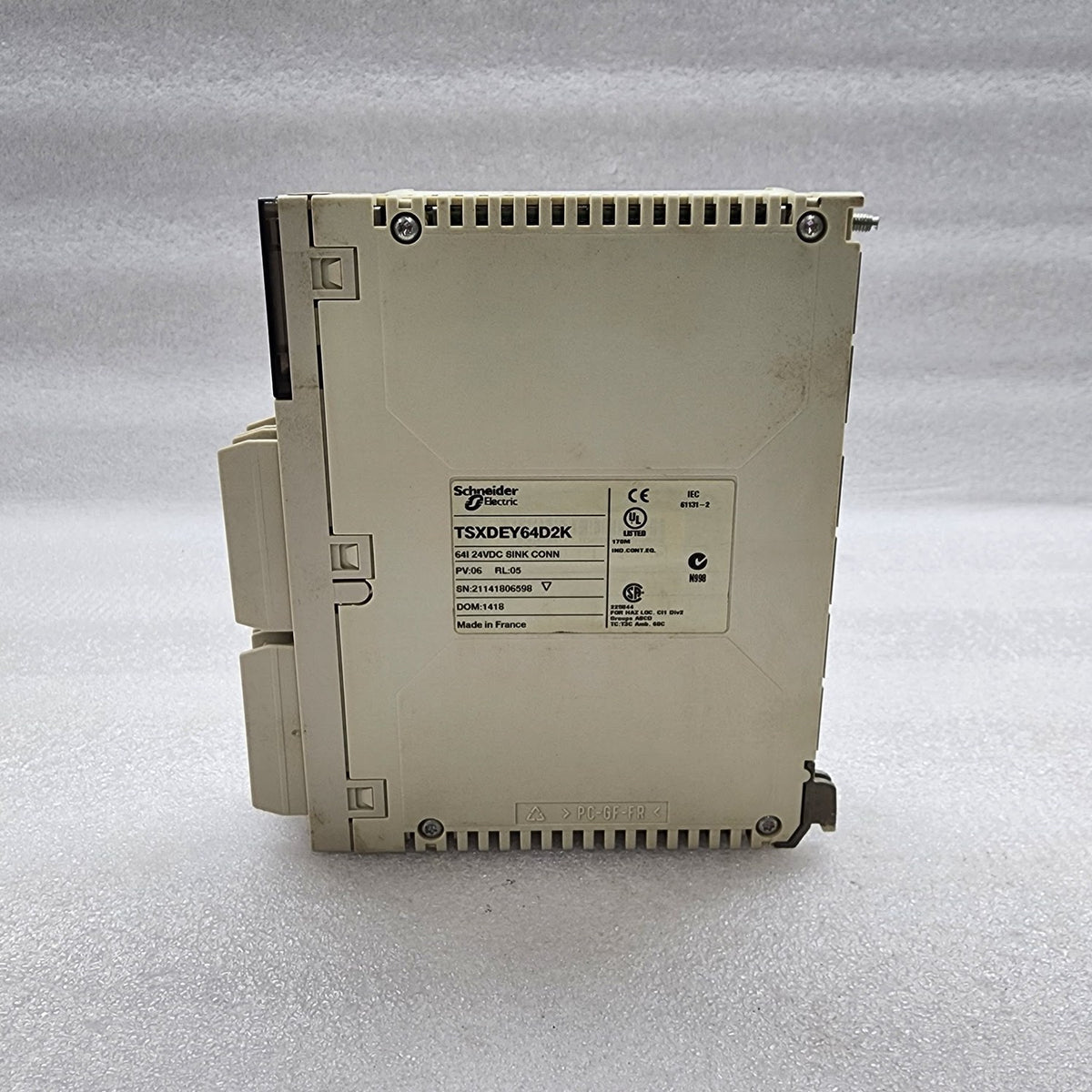 TSXDEY64D2K 64I 24VDC 8INK CONNE