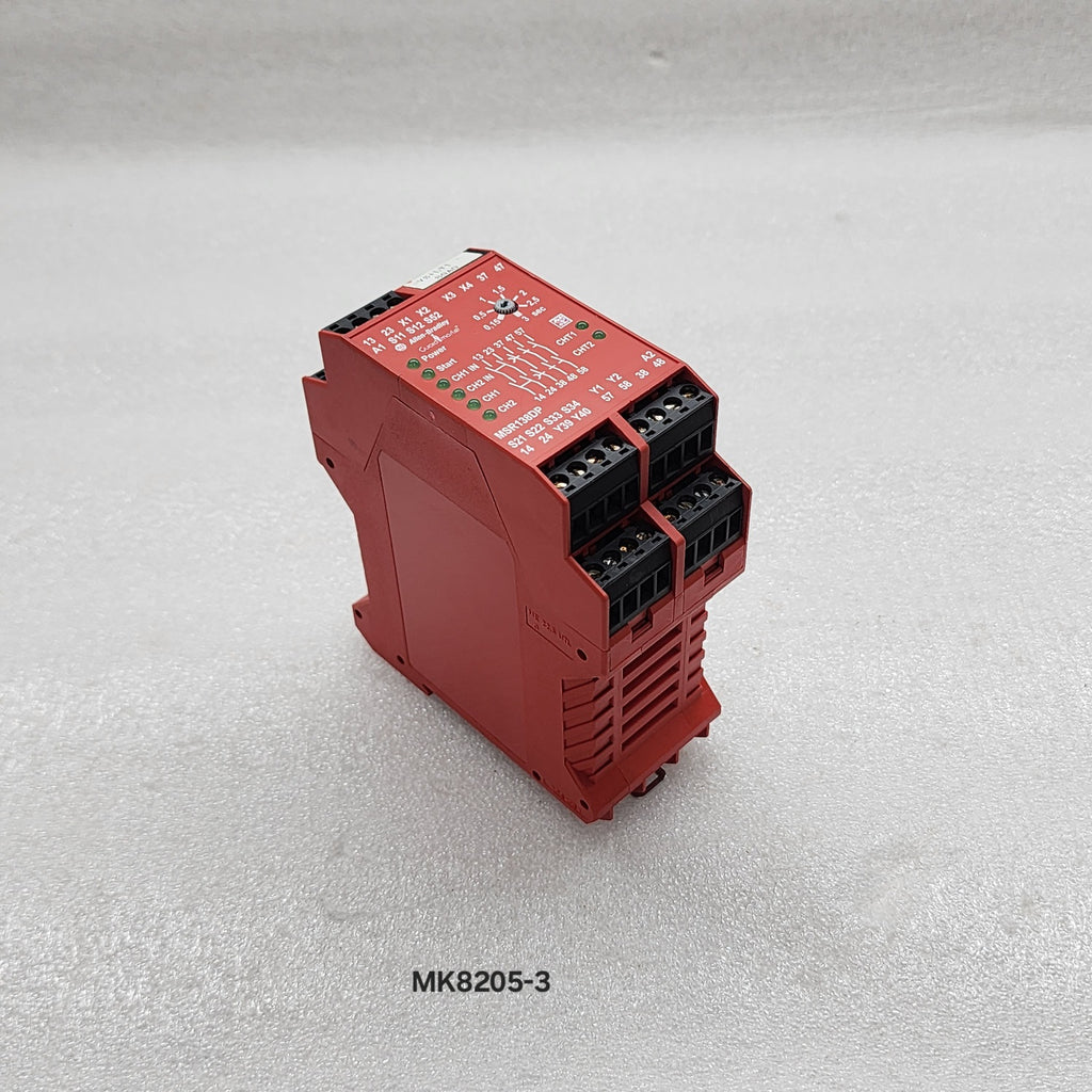 ALLEN BRADLEY MSR138DP GUARD MASTER SAFETY RELAY 440R-M23143 24VAC/DC