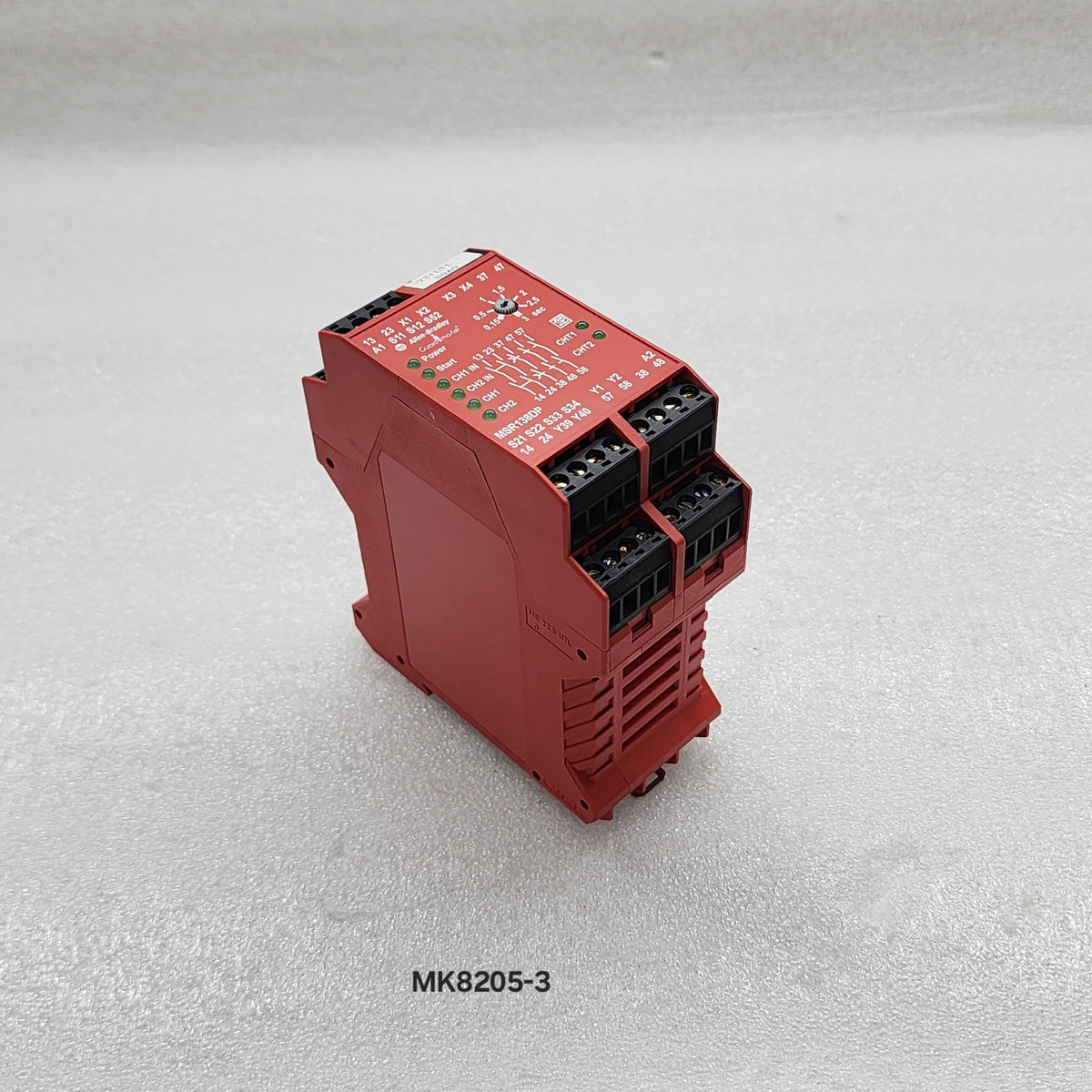 ALLEN BRADLEY MSR138DP GUARD MASTER SAFETY RELAY 440R-M23143 24VAC/DC