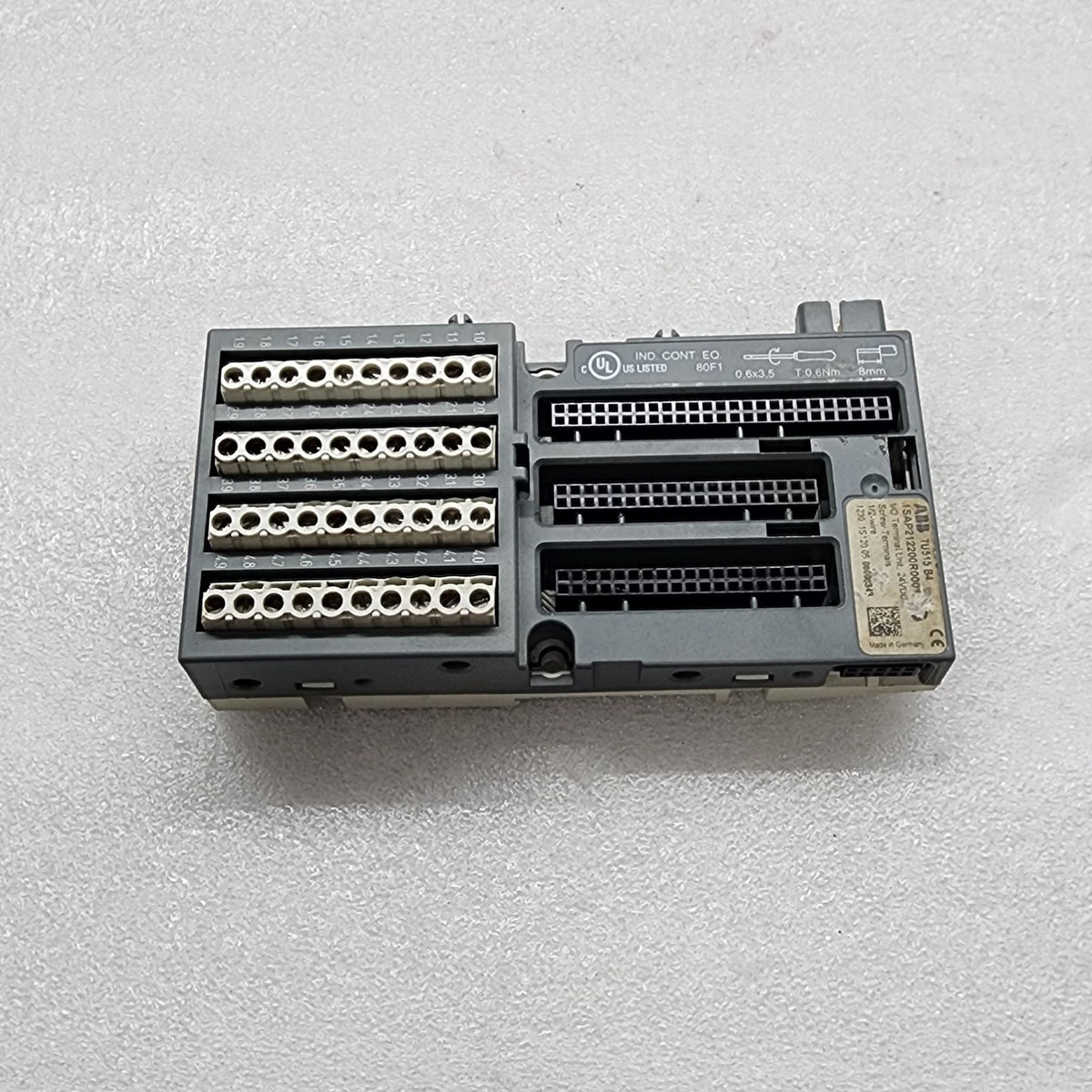 ABB TU515 B4 I/O TERMINAL UNIT 1SAP212200R0001