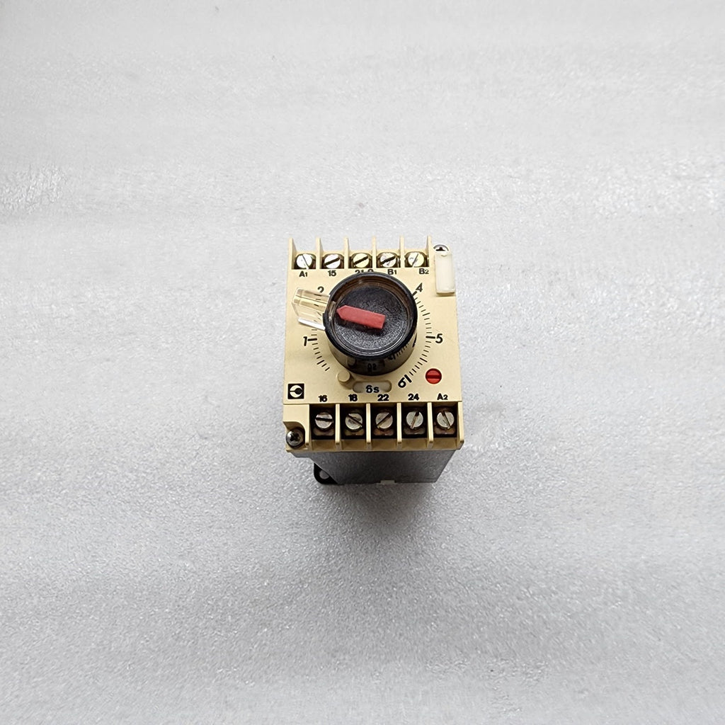 CROUZET 88275.0_60H TIMER RELAY 220V