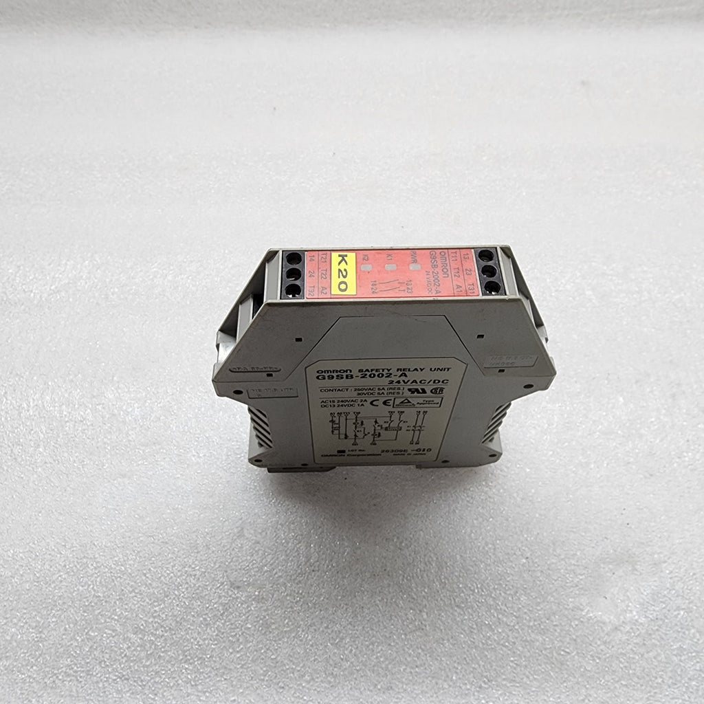 OMRON G9SB-2002-A SAFETY RELAY UNIT 24VAC/DC