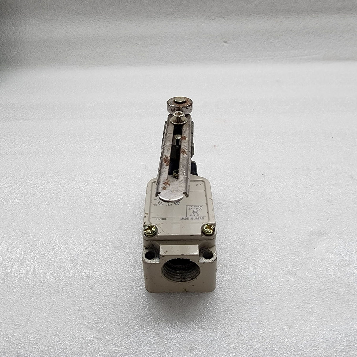 OMRON WLCA12-2 LIMIT SWITCH 250VAC/48VDC 10A